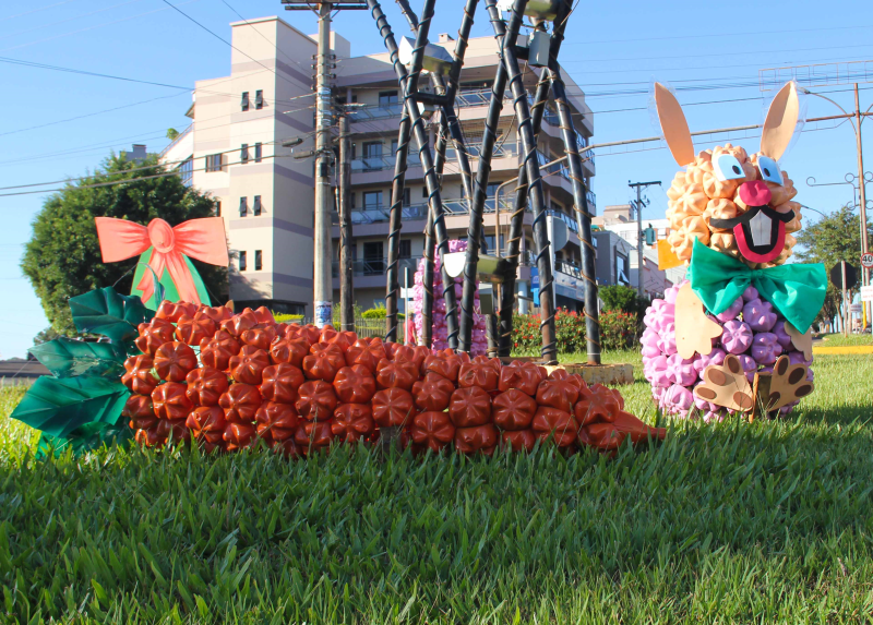 MUNICÍPIO ESTÁ DECORADO PARA A PÁSCOA